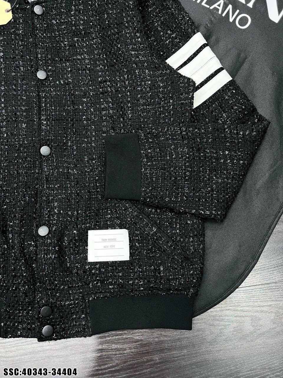 Áo khoác bomber nam Thom chất dạ siêu đẹp dày dặn Arushop