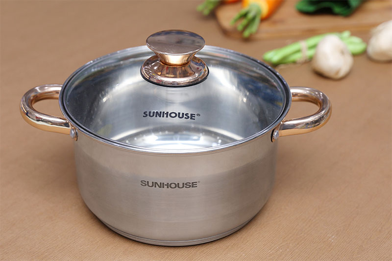 [HCM]Nồi inox 5 đáy sunhouse 16 20 24cm (QUAI NÚM VÀNG)