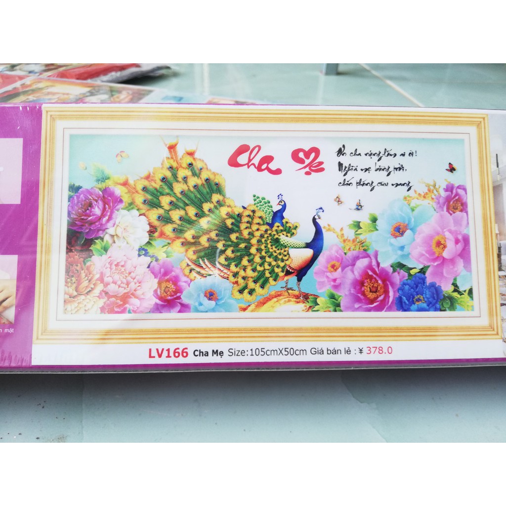 Tranh đính đá cha mẹ lv166 kích thước 105x50 chưa đính