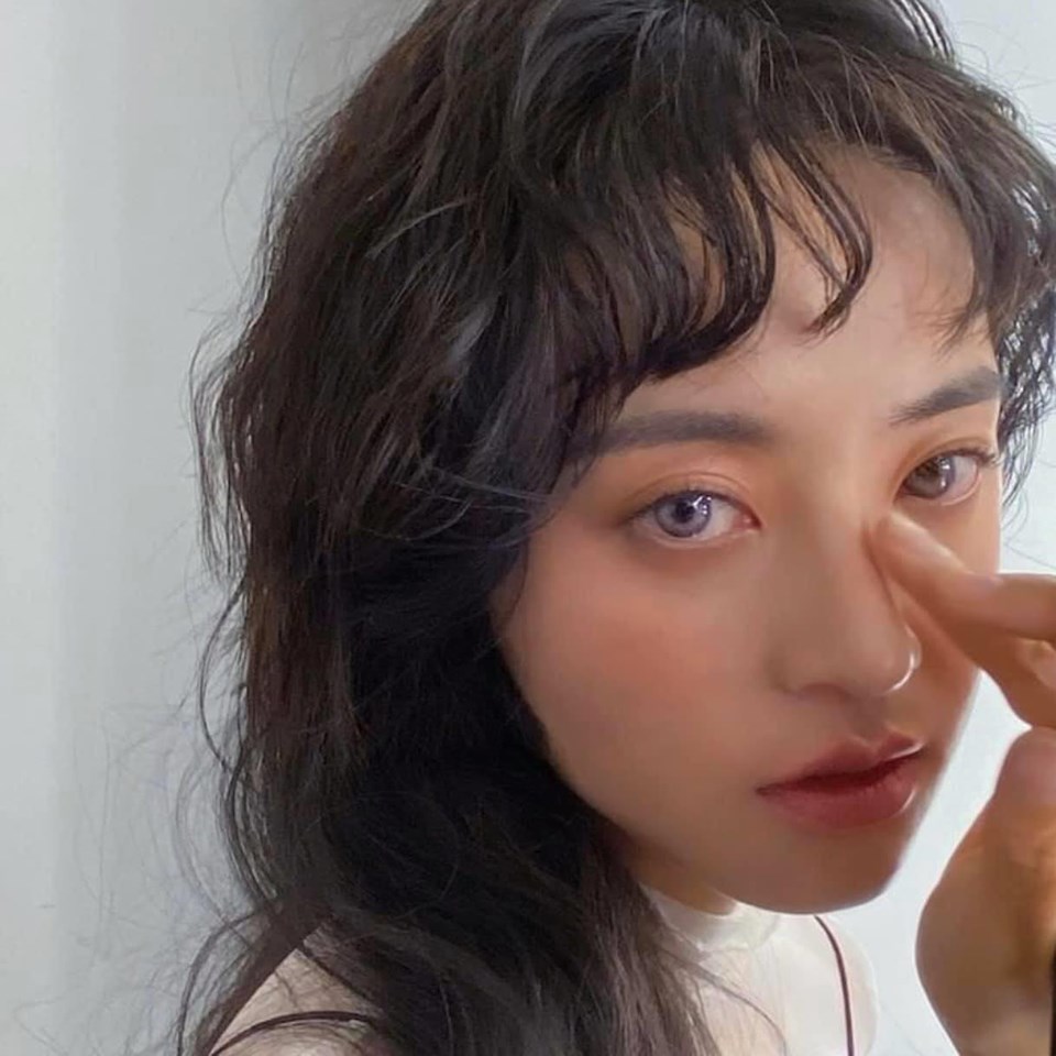 [HCM]Contact Lens Tím - Sử Dụng 1 Năm Tặng Kèm Khay Đựng 4 ( kiểu tự do )