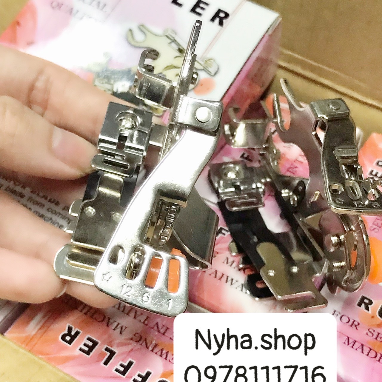 CHÂN VỊT XẾP LY MÁY GIA ĐÌNH
