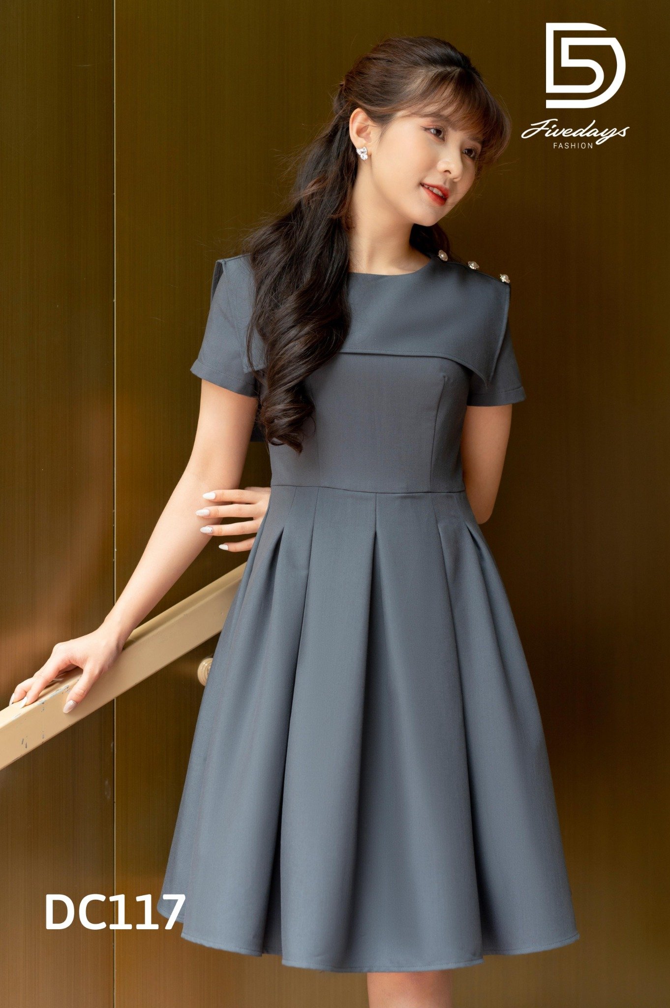 Fivedays - Đầm thuỷ thủ xếp ly thân dưới