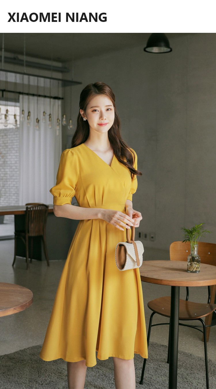 [HCM]ĐẦM CỔ V CHIT EO