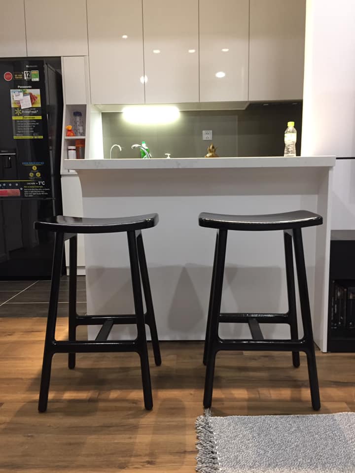 Ghế quầy bar gỗ sồi phong cách Châu Âu (cao 60 cm)