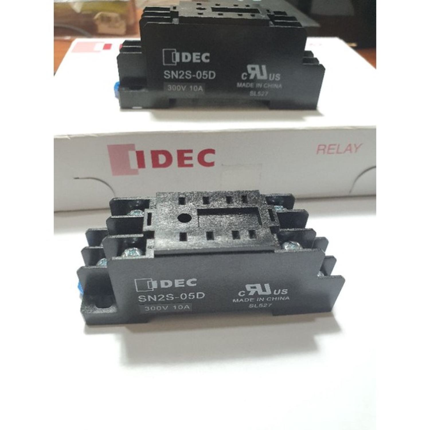 ĐẾ RƠLE Trυng GIAN 8 CHÂN ( ROLE IDEC, OMRON)