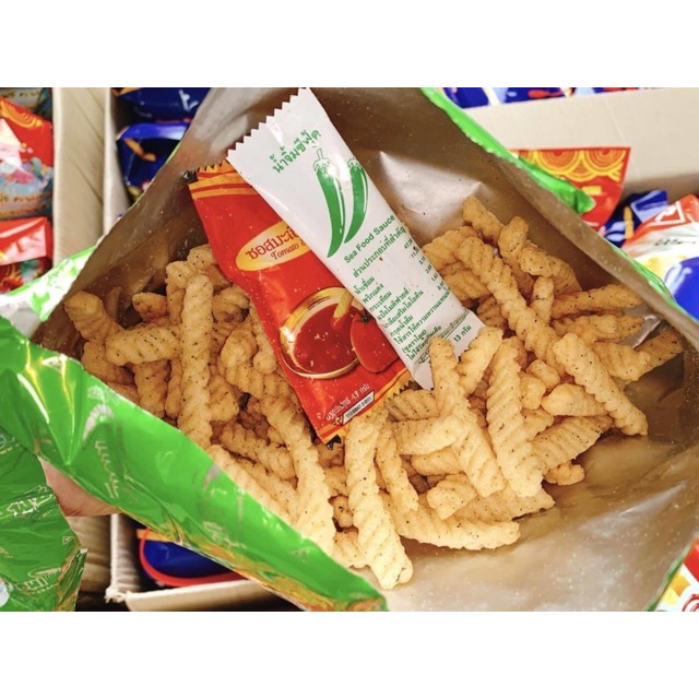 Bim Bim Tôm Khổng Lồ FUCHI Thái Lan 600g - Snack Tôm Đại Bản Siêu Giòn Cay Khay 6 Gói Nhỏ Đồ Ăn Vặt Hot Trend Nội Địa