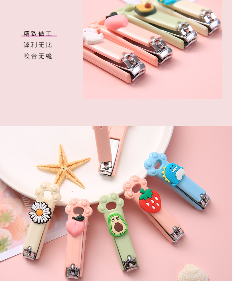 1 Bấm móng tay cute màu ngẫu nhiên