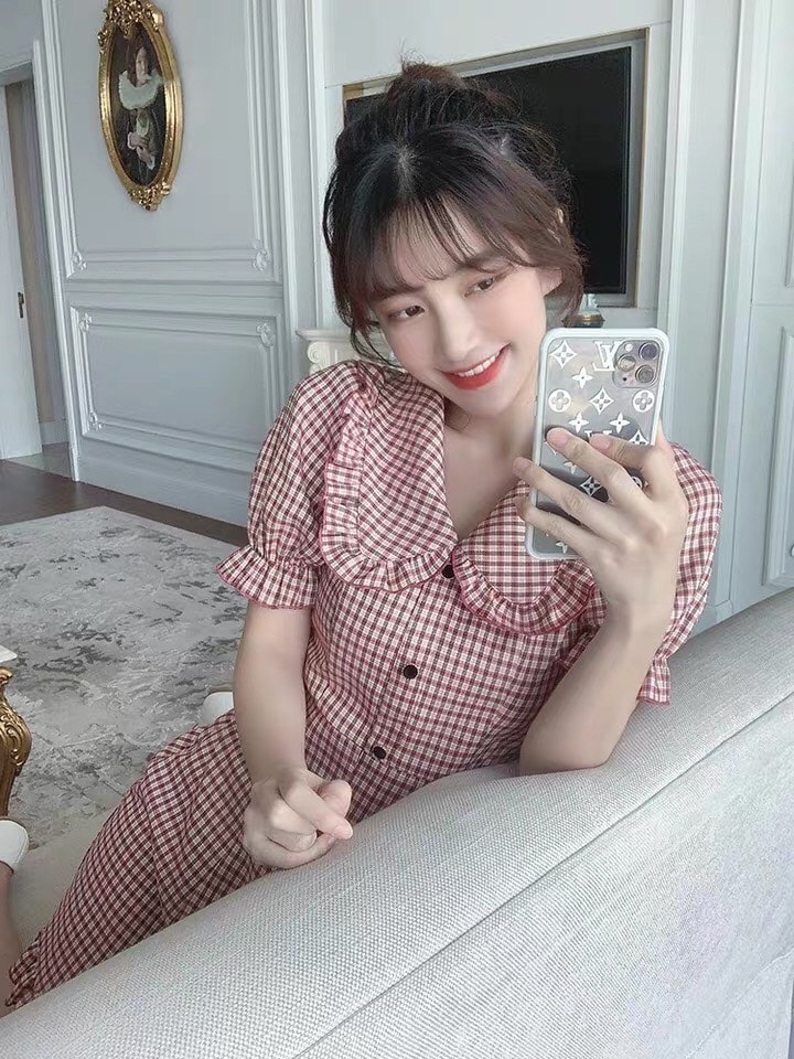 ĐẦM CARO CỔ VIỀN BÈO