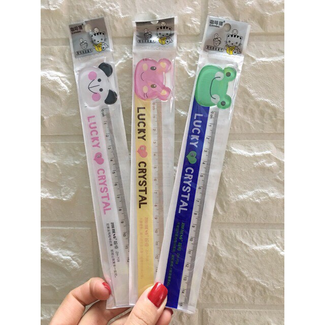 1 Cây thước kẻ học sinh hình thú cute