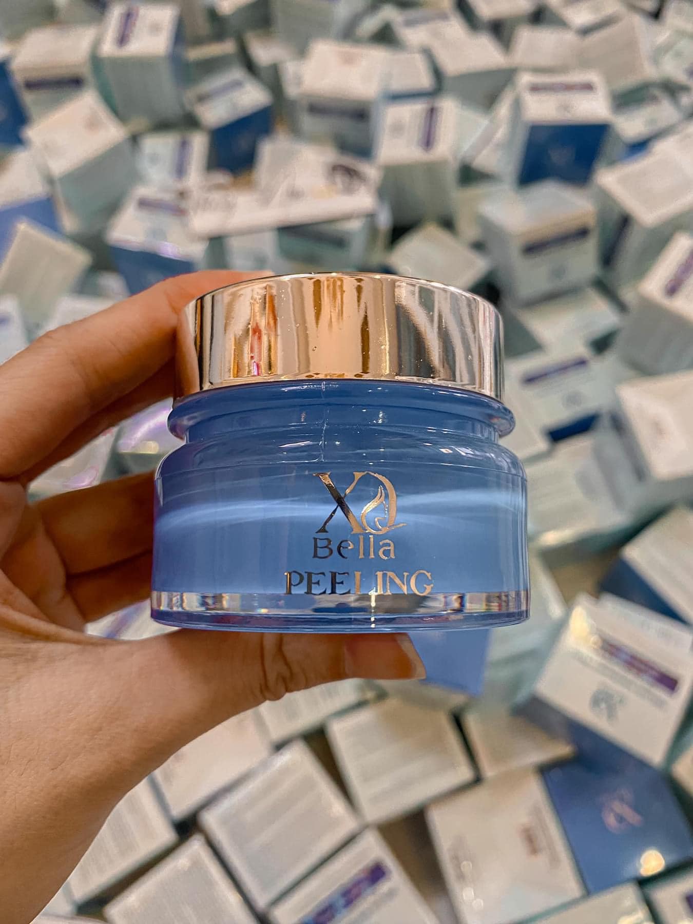 Kem peeling tái tạo da mặt