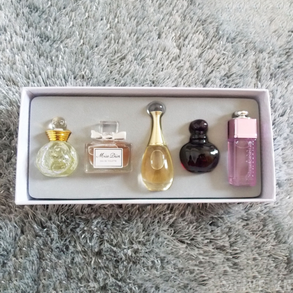 Bộ nước hoa mini 5 chai thơm lâu