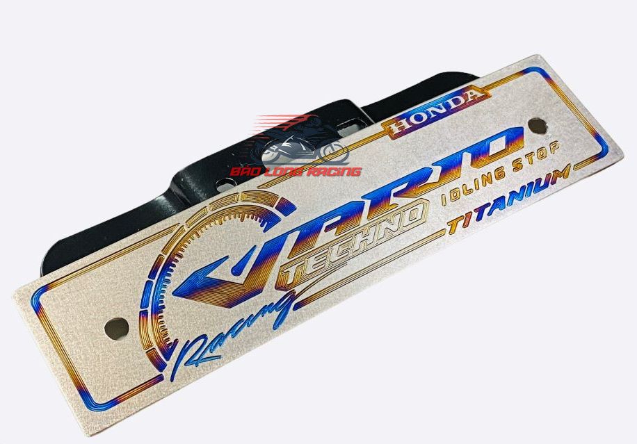 Bảng tên TITANIUM Xịn + 2 ốc TITANIUM GR5 dành cho Vario