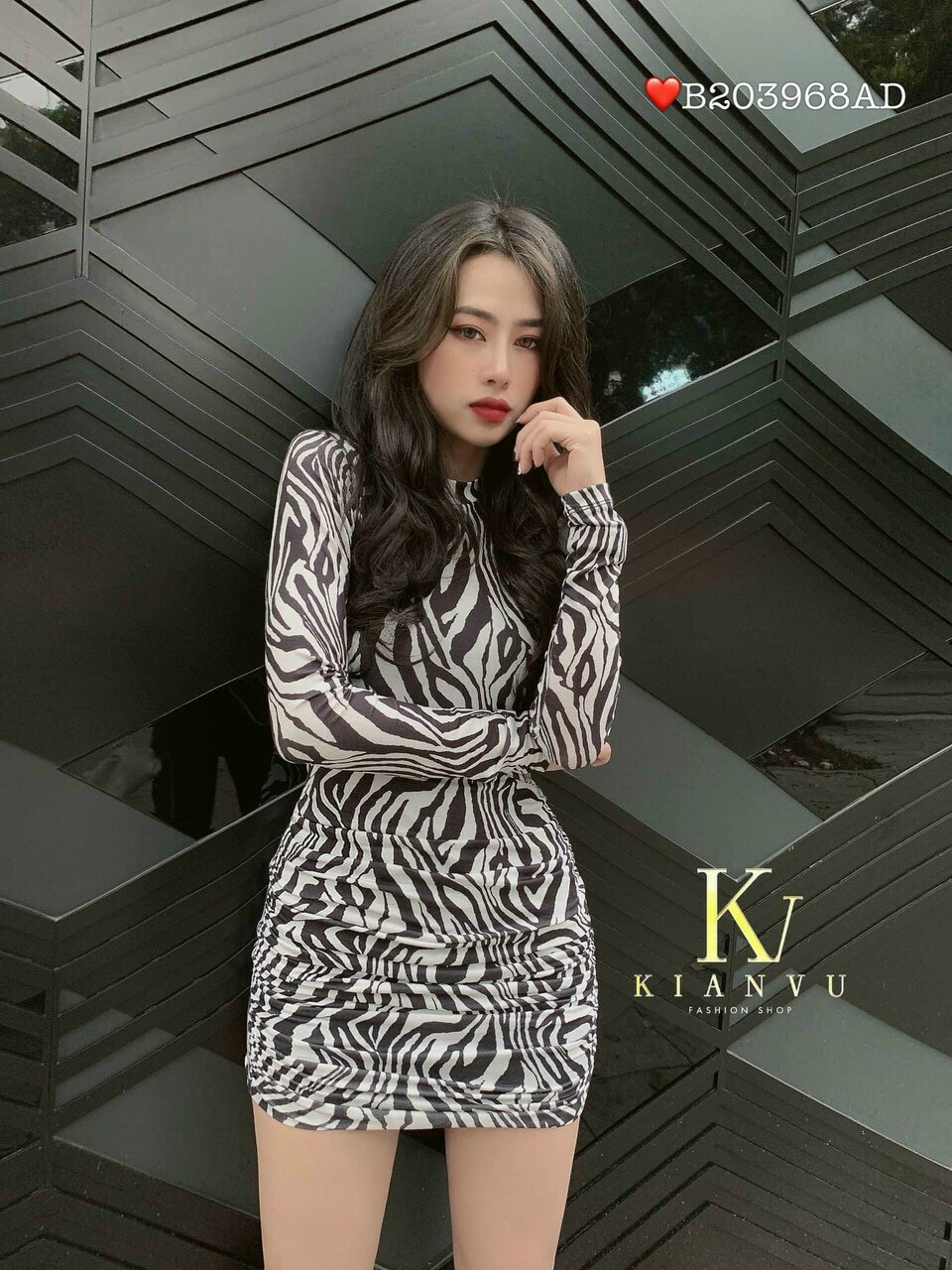 Đầm body da beo