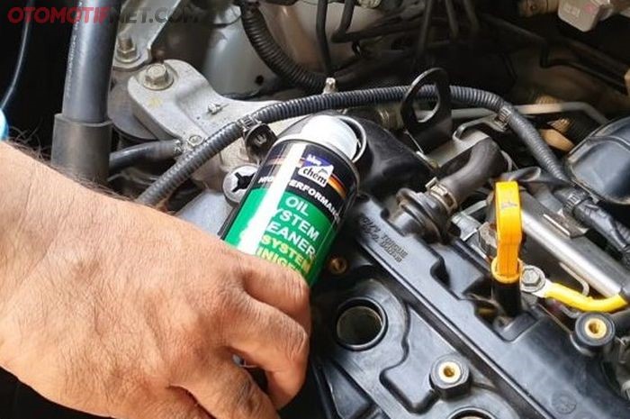 [HCM]Bluechem Oil System leaner ( Súc rửa động cơ )