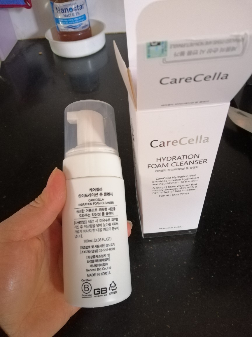 Sữa rửa mặt tạo bọt Carecella Hydration Foam Cleanser 100ml
