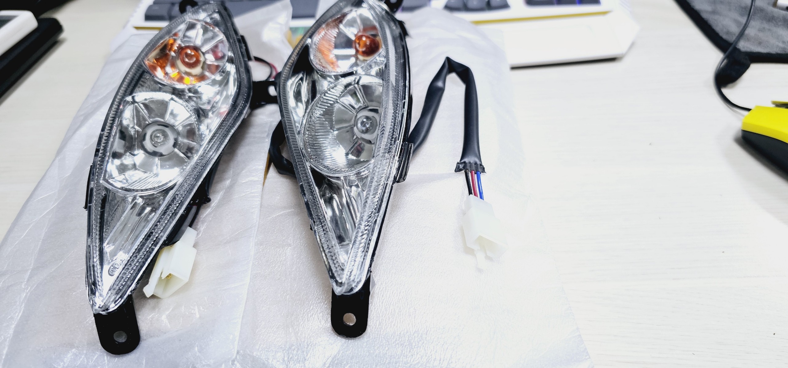 Pha đèn ex 2010, xe  exciter 135 yamaha HMA tặng kèm cặp pass chống rung pha đèn pha .