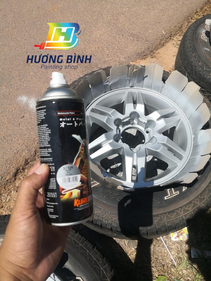 Sơn xịt Samurai màu Bạc - 124 (400ml) (có khả năng kháng xăng A92, A95)