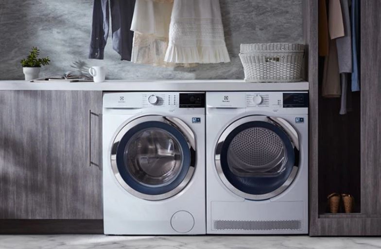 [TRẢ GÓP 0%] Máy sấy thông hơi Electrolux UltimateCare 8 kg EDV804H3WC  (Giá áp dụng giao tại HN, HCM& các tỉnh liên hệ shop)