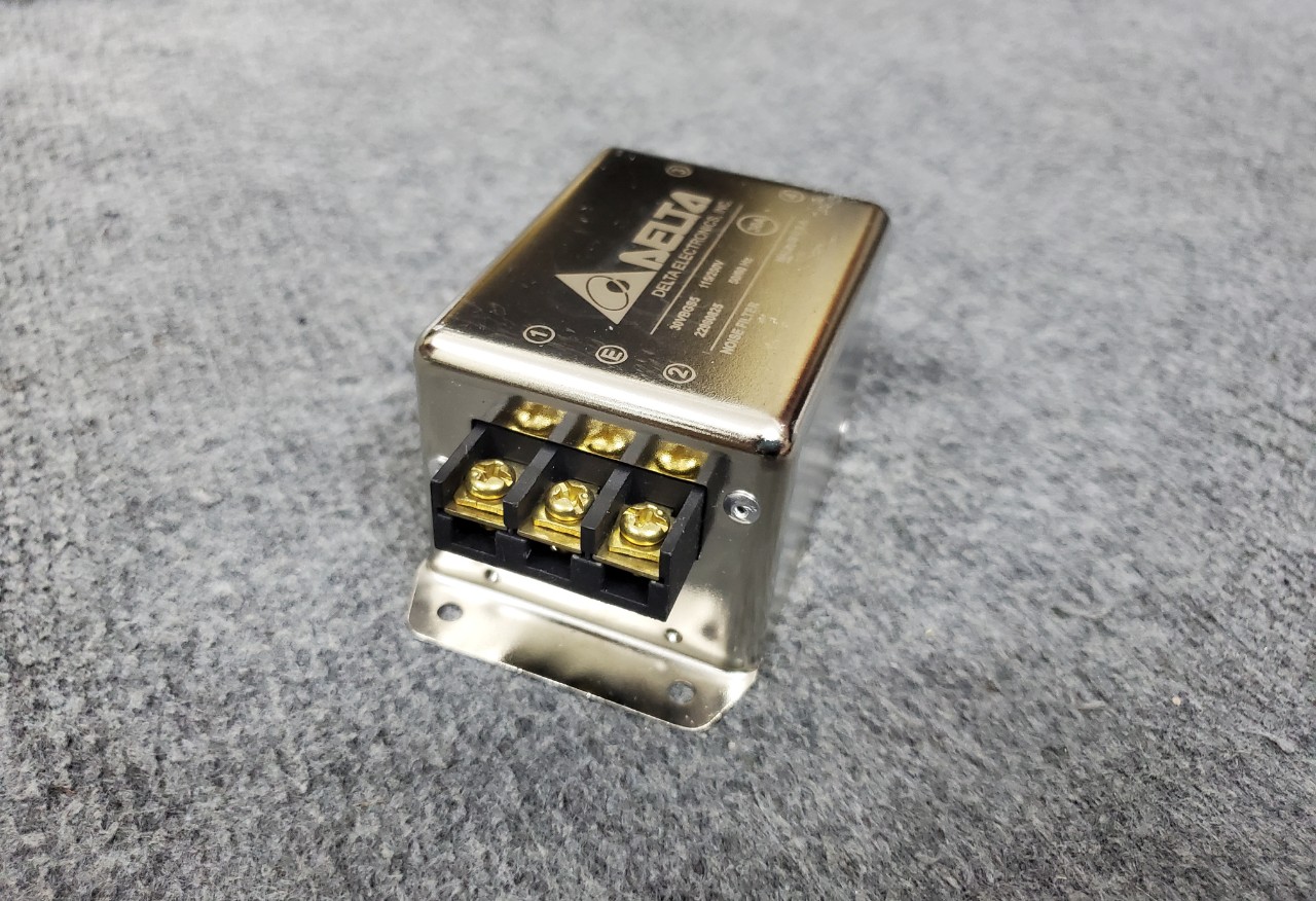 Lọc Sạch Nguồn Điện Delta 30A USA