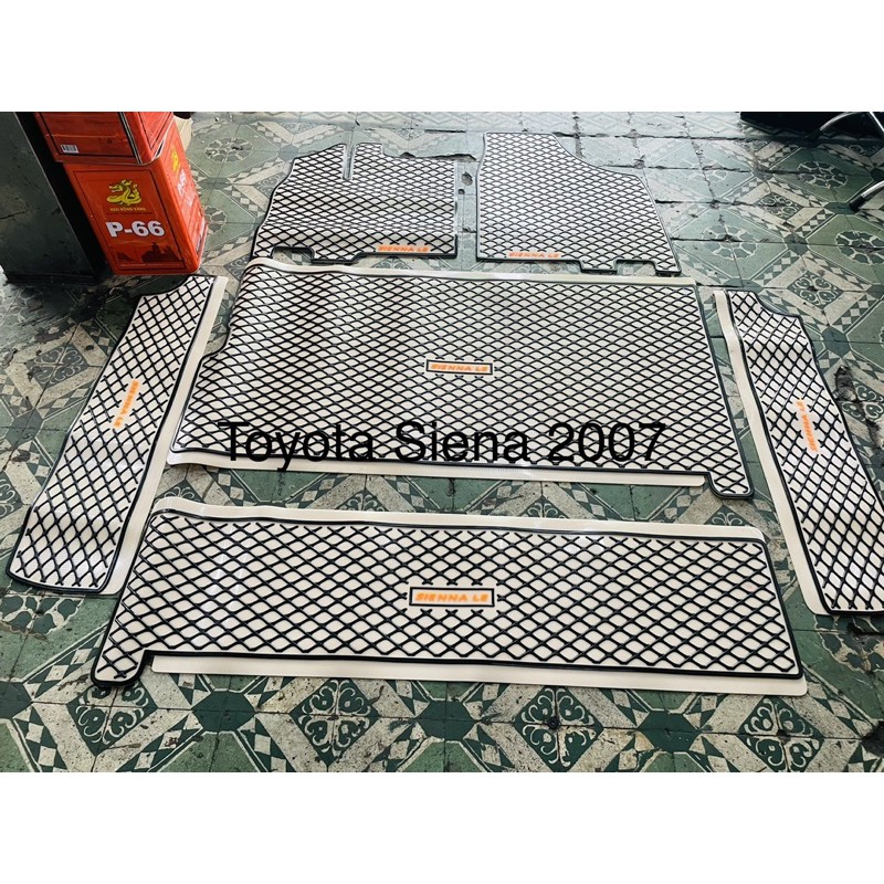 Thảm cao su 3d Toyota Sienna 2007