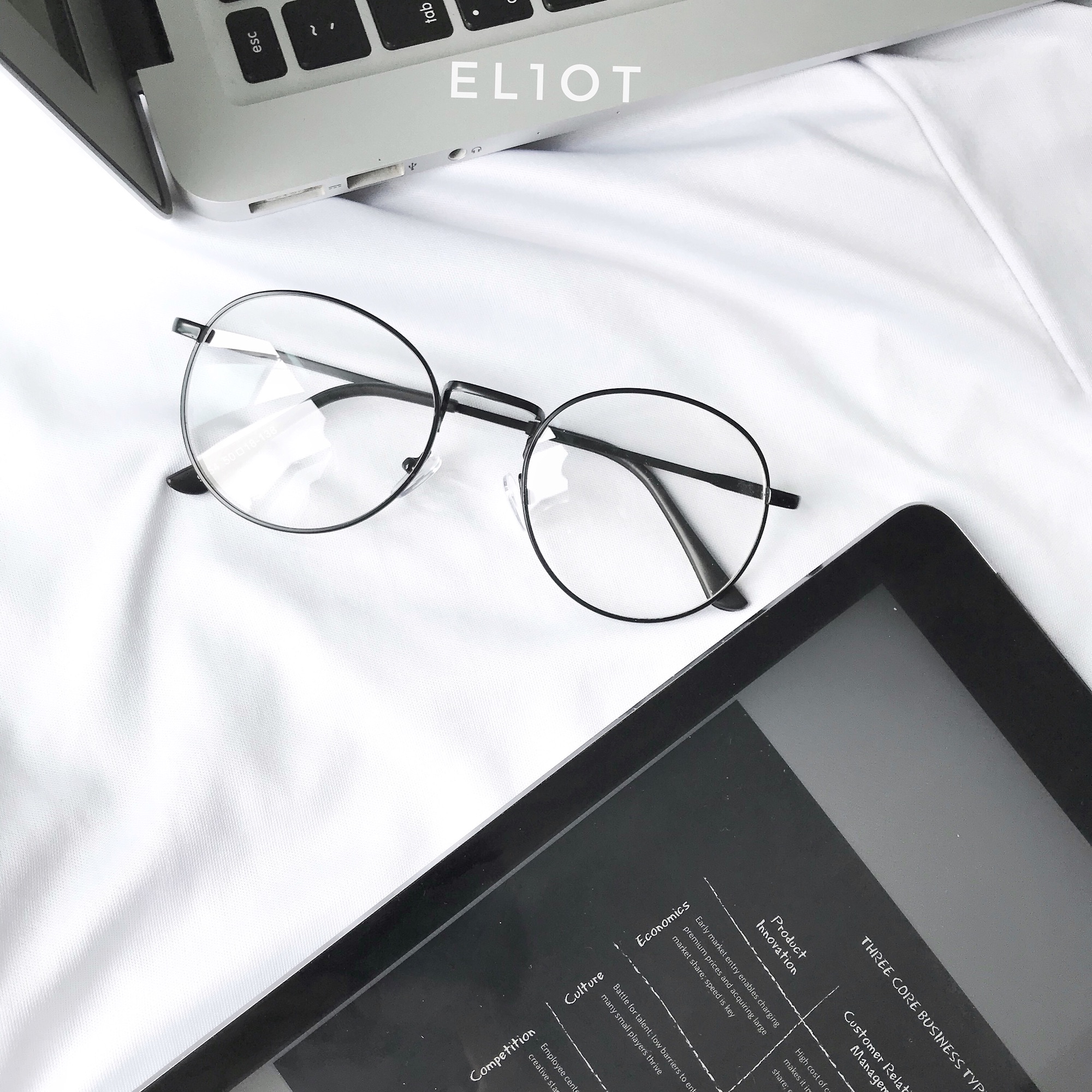 Kính mắt Korean Glasses gọng kính tròn thời trang phù hợp cho cả nam và nữ