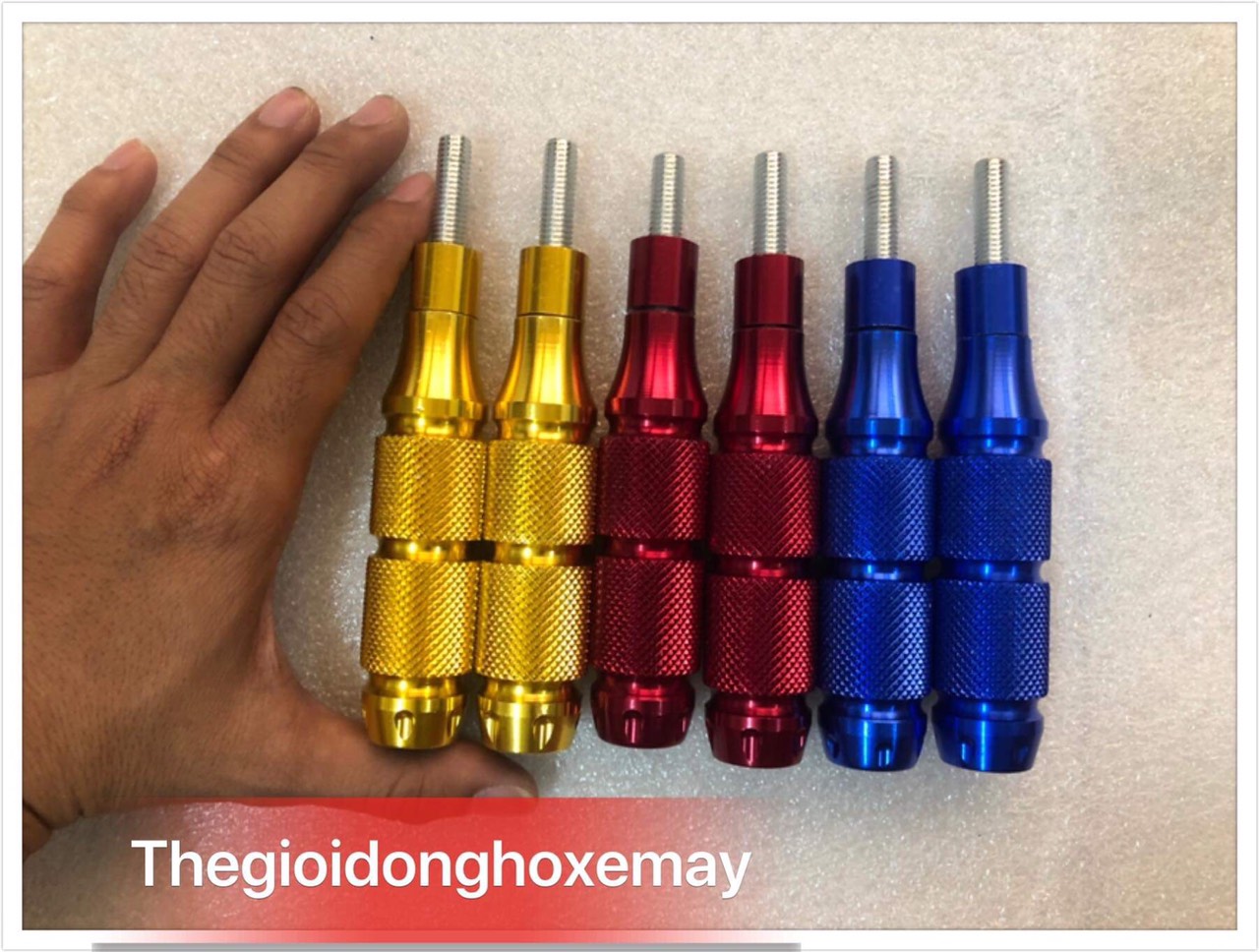 Chống đổ sau xe máy nhôm CNC 1 cặp