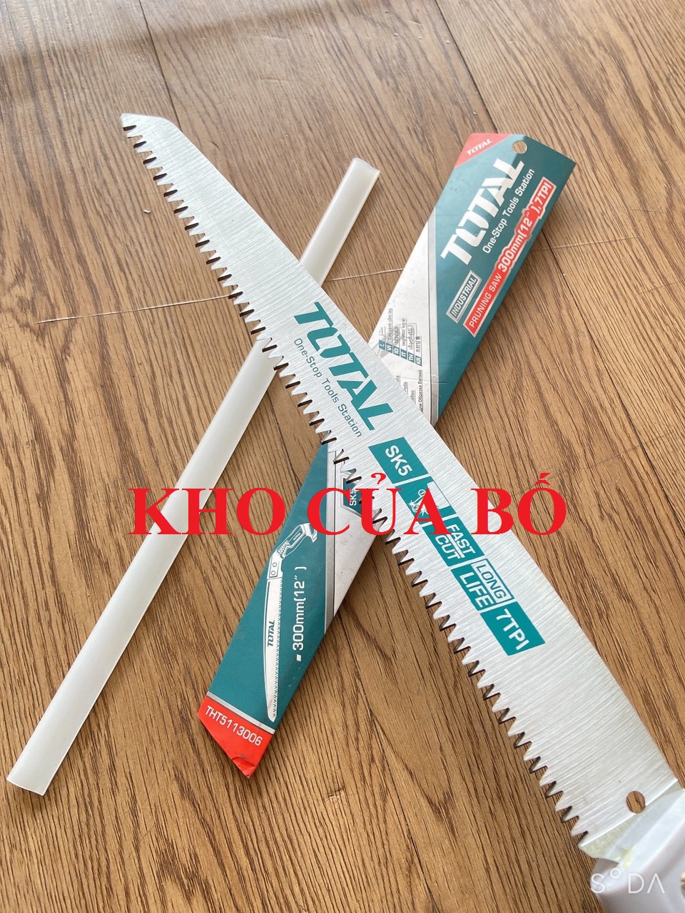 Cưa cành cầm tay lưỡi thẳng total tht5113006
