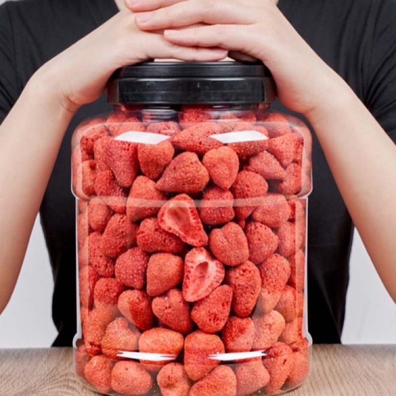 Dâu tây SẤY GIÒN nguyên trái 100g - ăn vặt siêu ngon - đồ ăn vặt