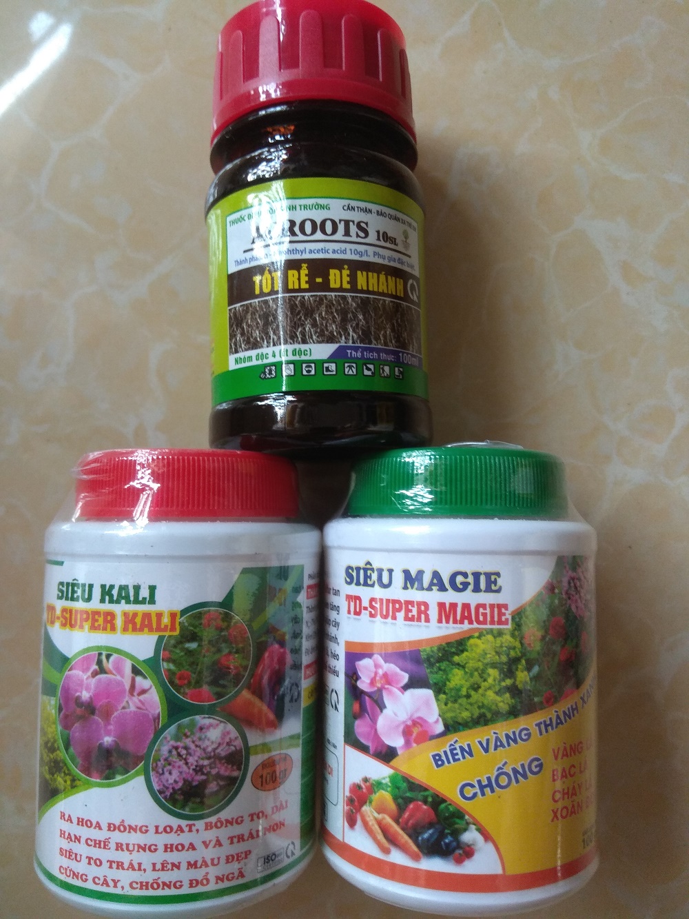 Bộ sản phẩm dưỡng cây sứ thái mập thân to lá ( Acroots+super Kali+super Magie) - 100gram/chai