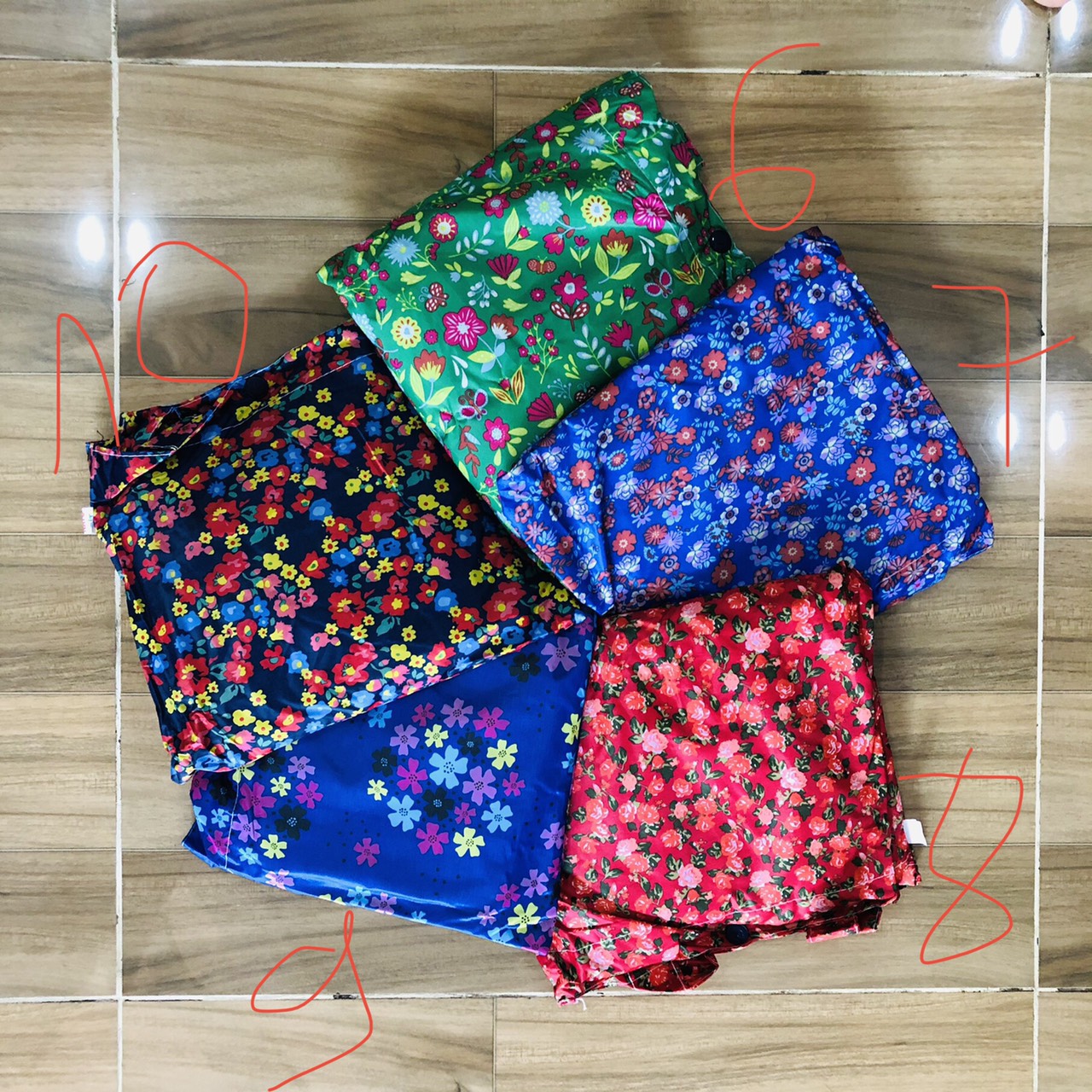 [HCM]Áo mưa bít vải dù siêu nhẹ ( họa tiết ngẫu nhiên)