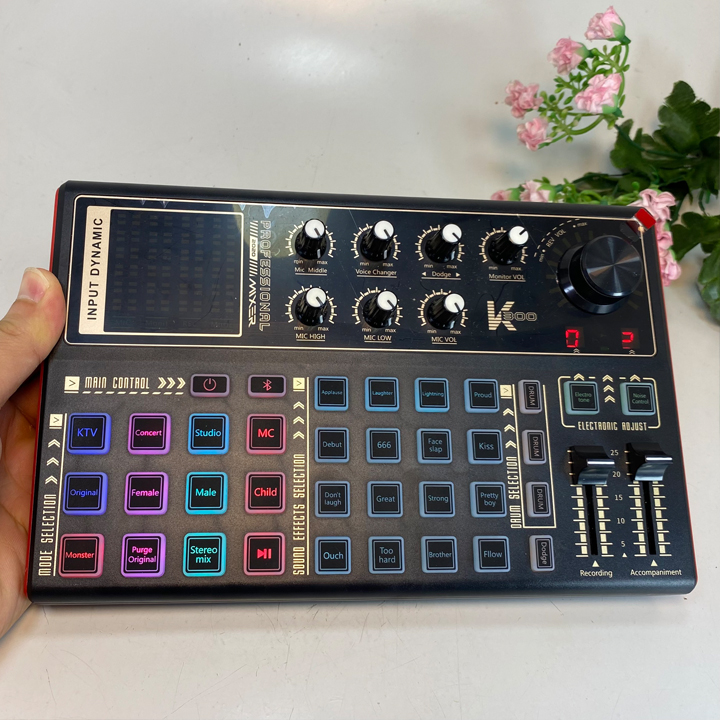 Combo Thu Âm Livestream Sound Card K300 Và Mic Thu Âm BM900, Chuyên Thu Âm, Livestream, Karaoke Online – Livestream Được 3 Điện Thoại, Khử Tiếng Ồn, Tạp Âm, Độ Nhạy Mic Tốt, Kết Nối Bluetooth