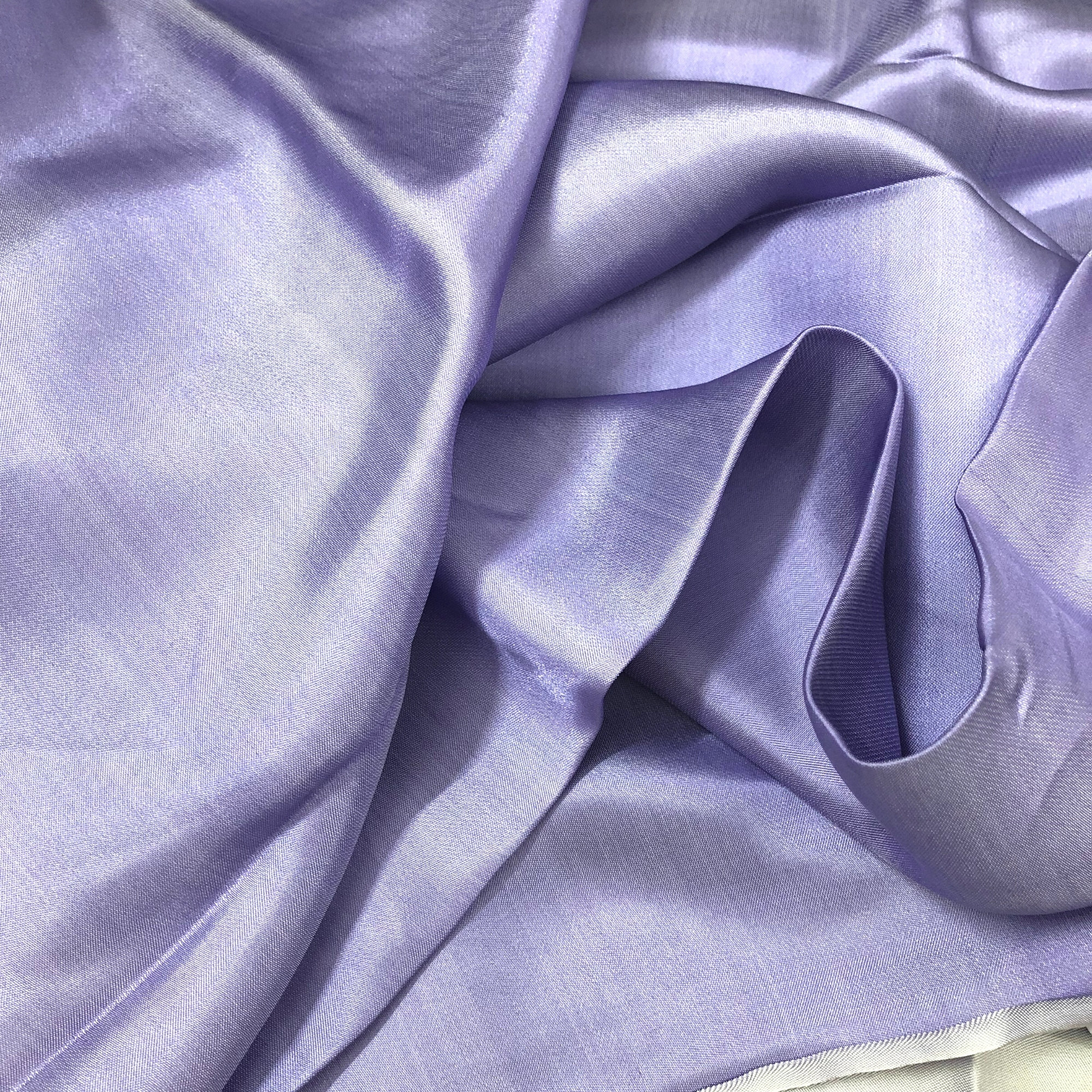 Vải Lụa Tơ Tằm Palacesilk satin màu tím may áo bà ba, áo dài và các loại váy, đầm