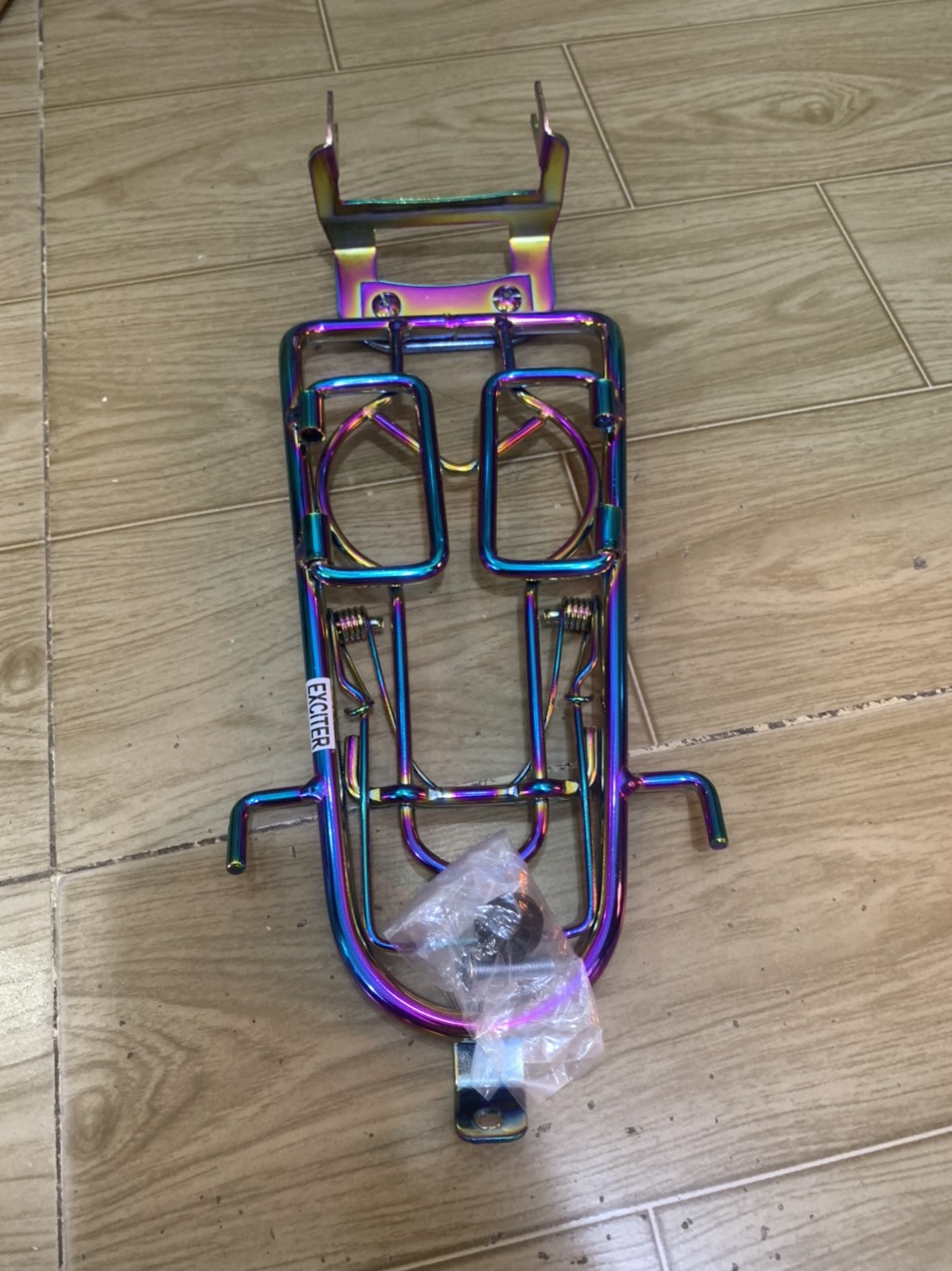 Ba ga giữa xe exciter 155 xi 7 màu