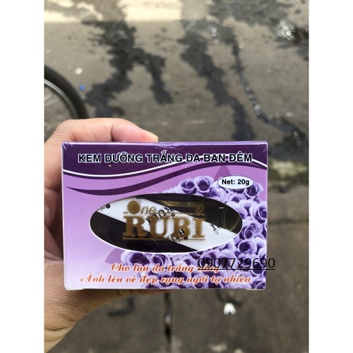 KEM DƯỠNG TRẮNG DA BAN ĐÊM RUBI