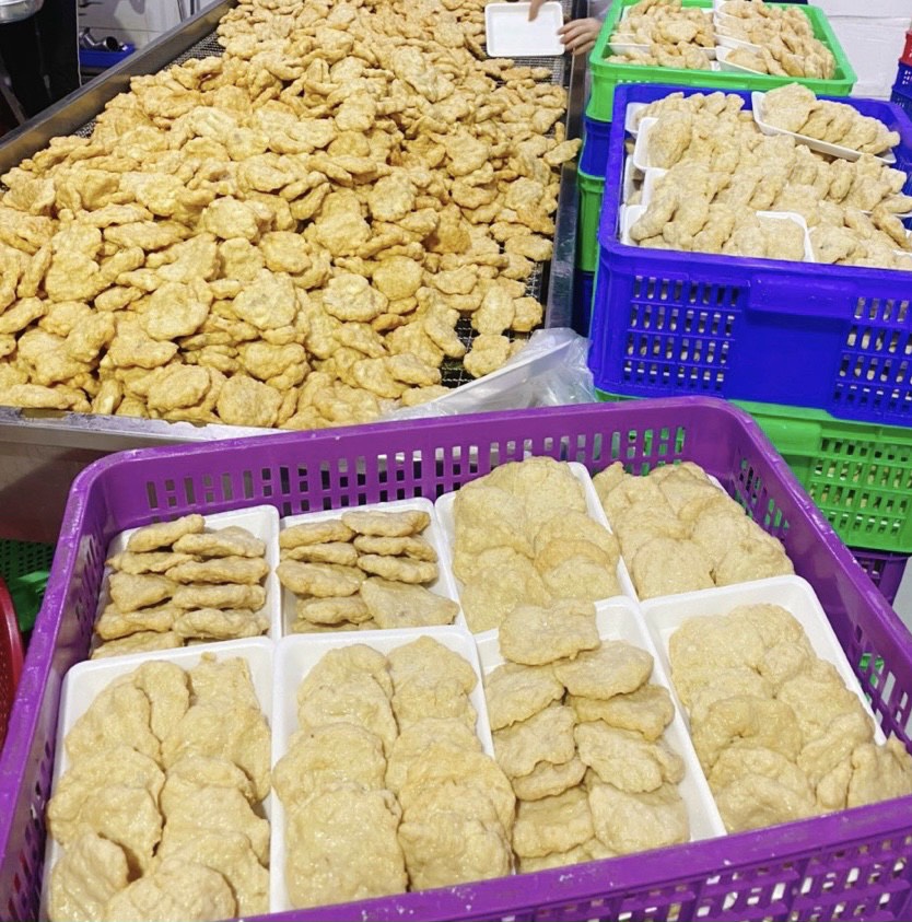 Hand-Pounded Squid Sausage, 500Gr Tray (Delivery to Hcmc)
