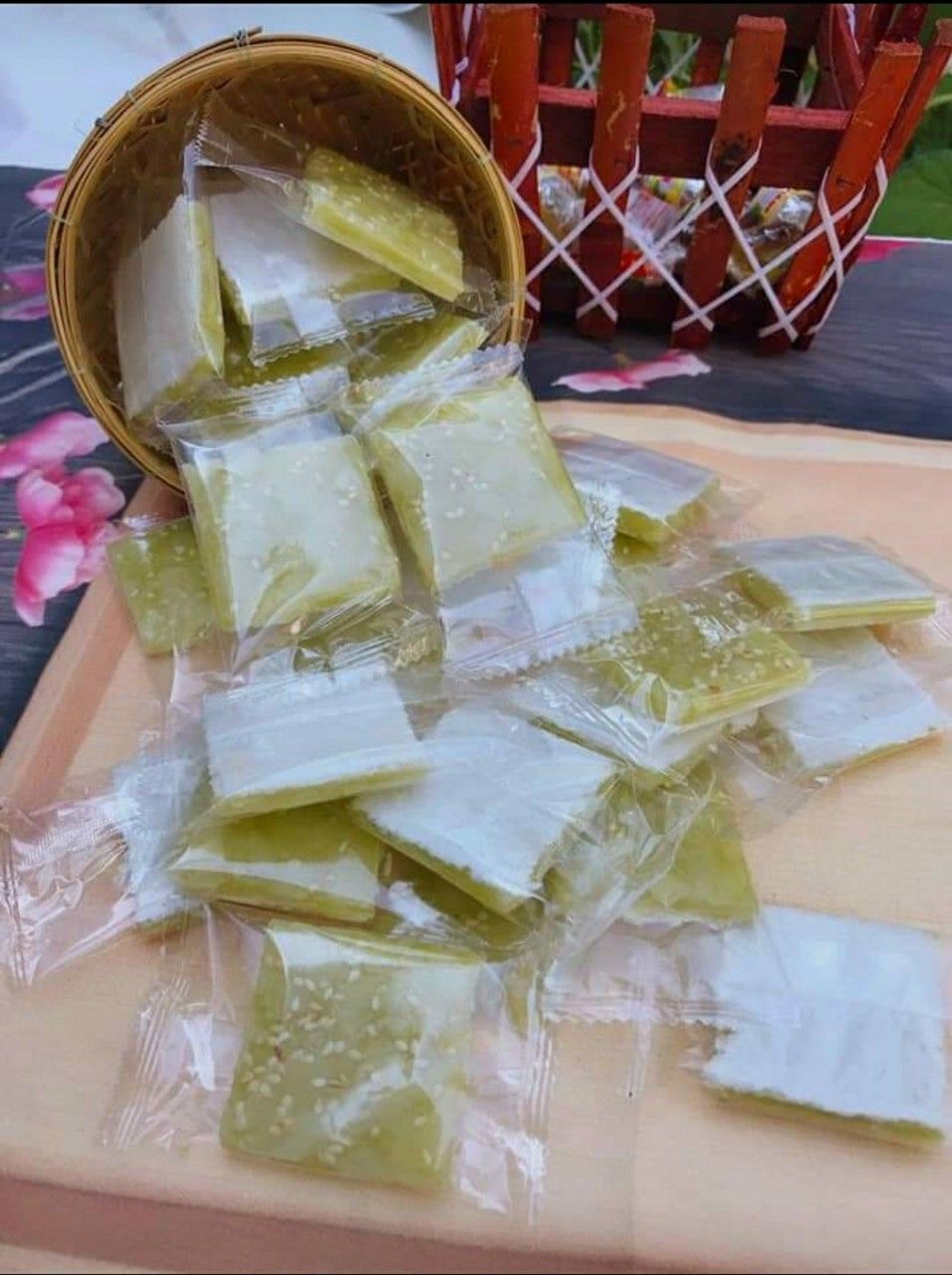 Kẹo dừa non mix 2 vị 500g