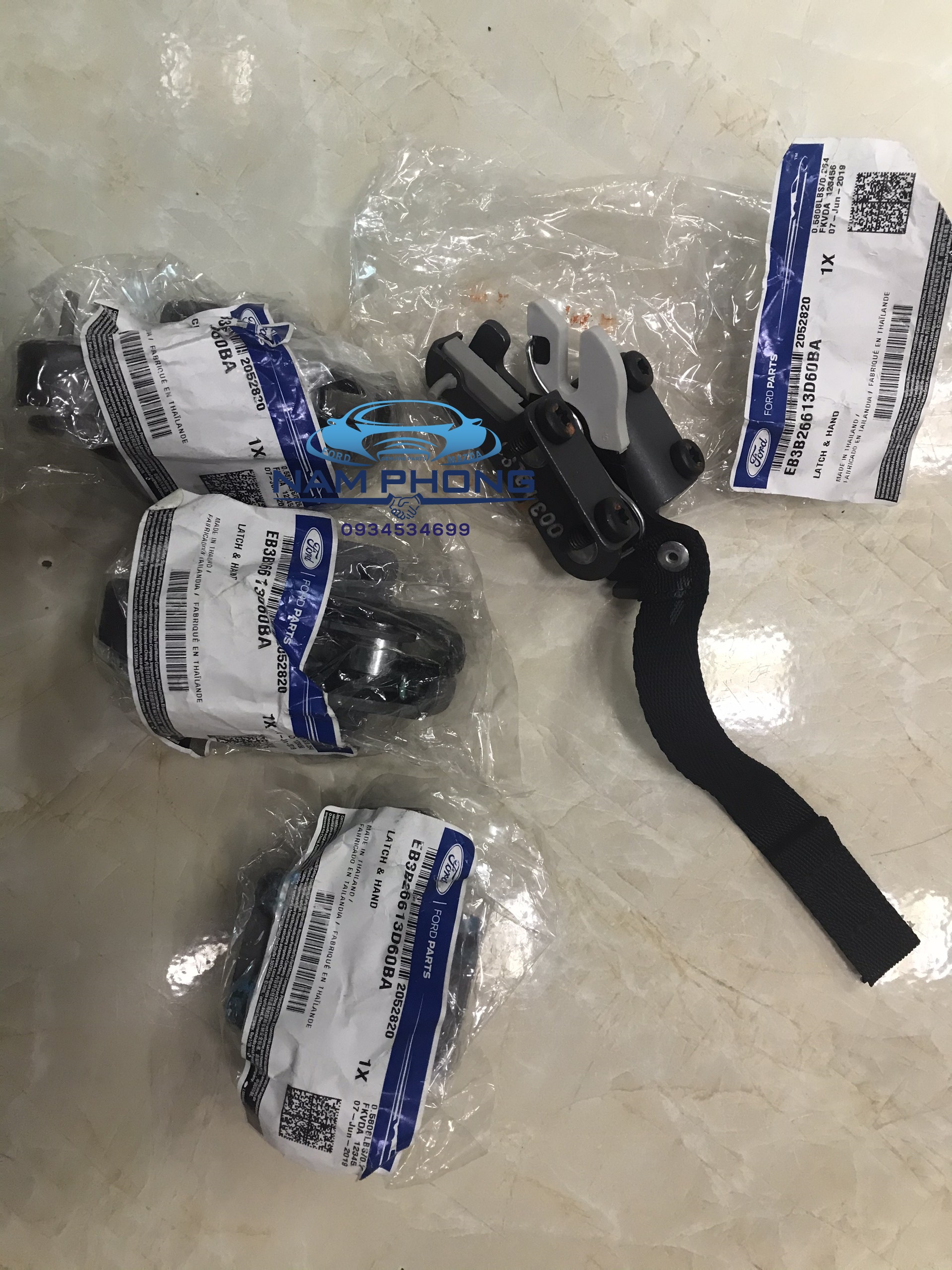 Khóa ghế sau Ranger 16 EB3B26613D60BA (400.000đ/1 cái)