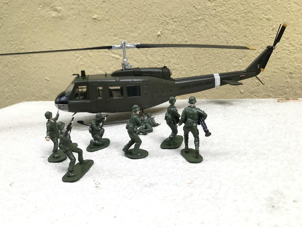 Mô hình Nhân vật người lính 1:43