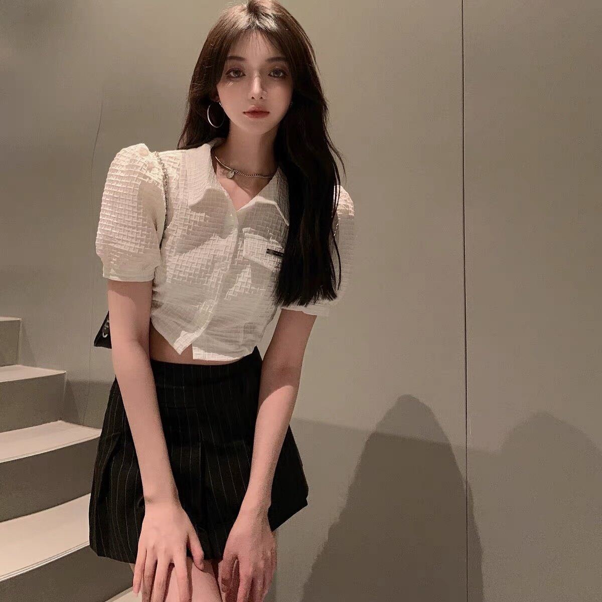 Áo sơ mi croptop dây rút