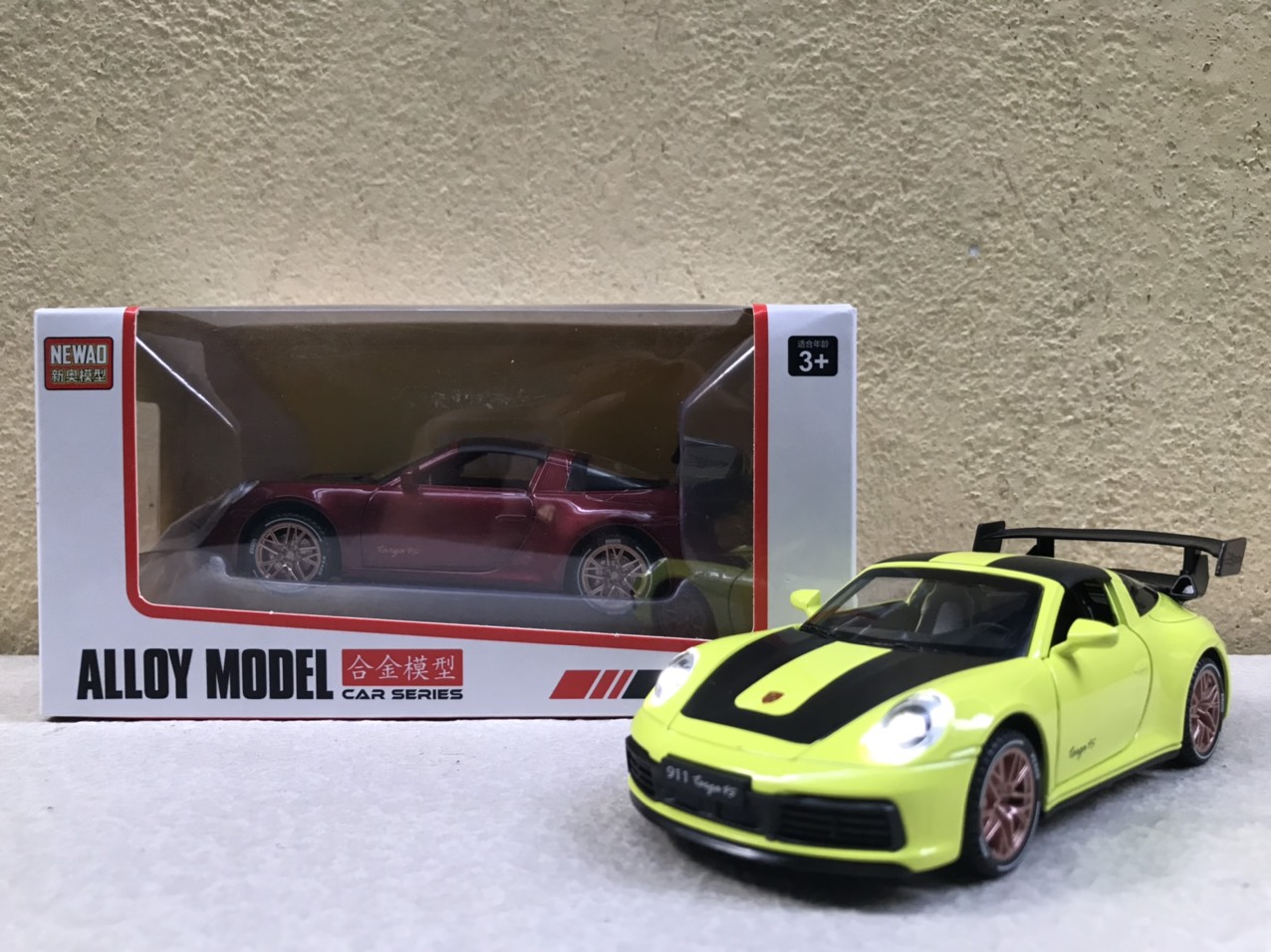 Mô hình xe ô tô porsche macan 1:32