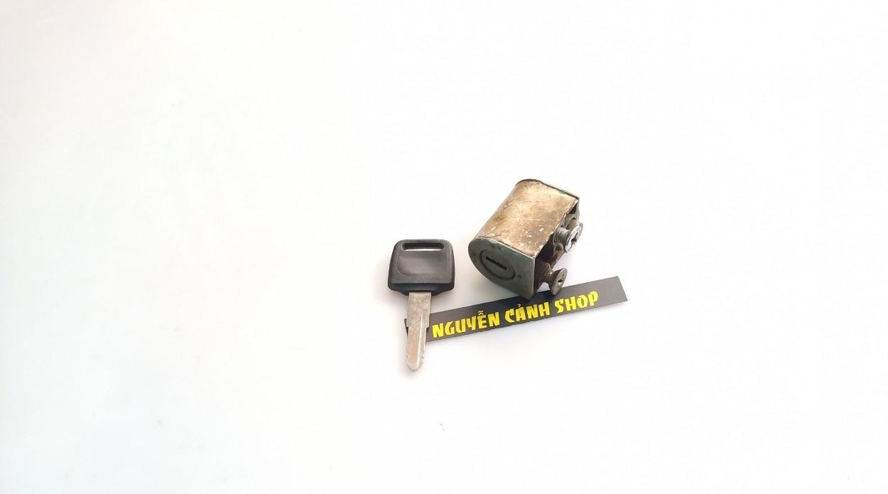 Ổ khóa cổ xe 67 zin