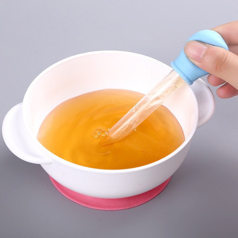 Ống bón sữa cho bé