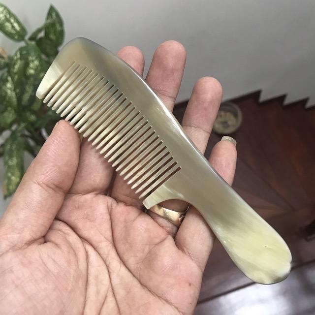 Horn Comb