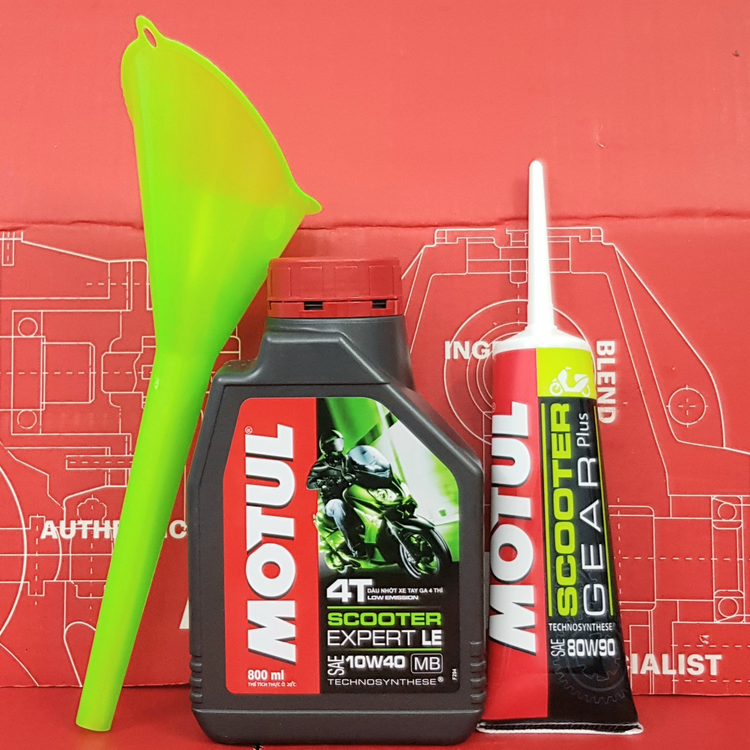Tặng phễu! combo motul 4t scooter expert le 10w40 800ml+ nhớt hộp số motul 120ml