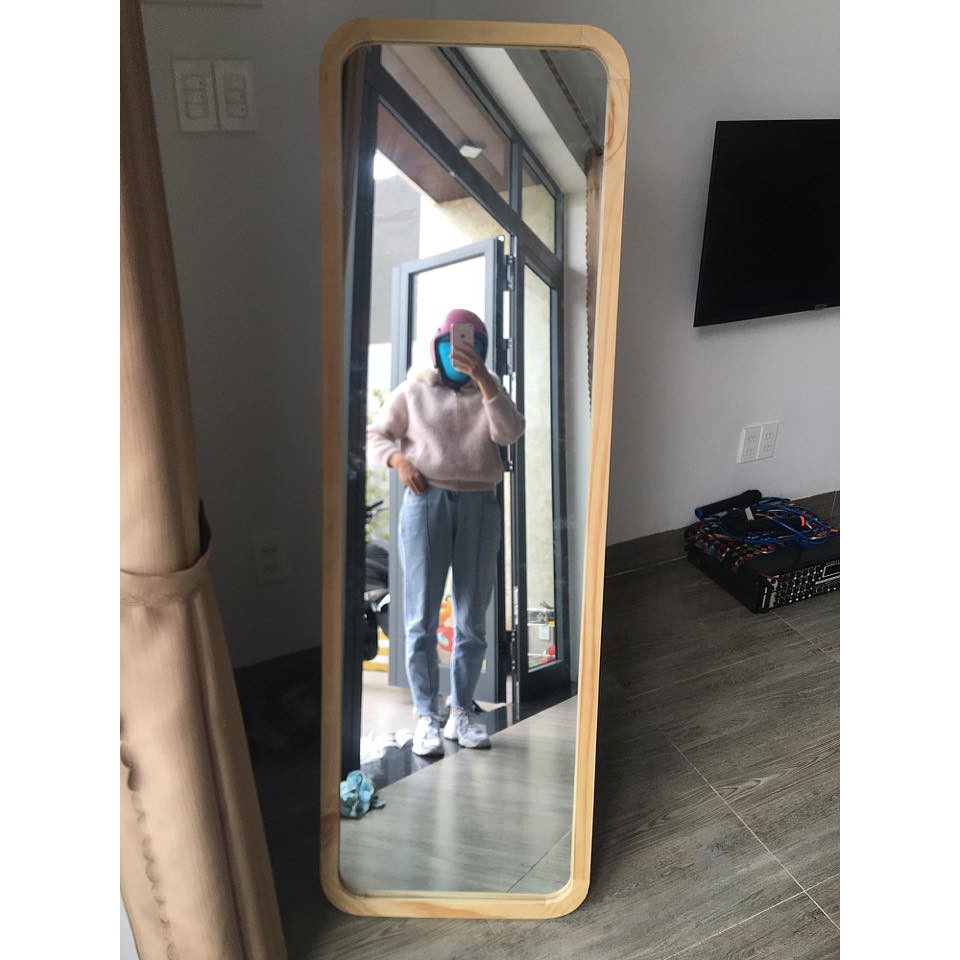 Gương soi bo góc có chân