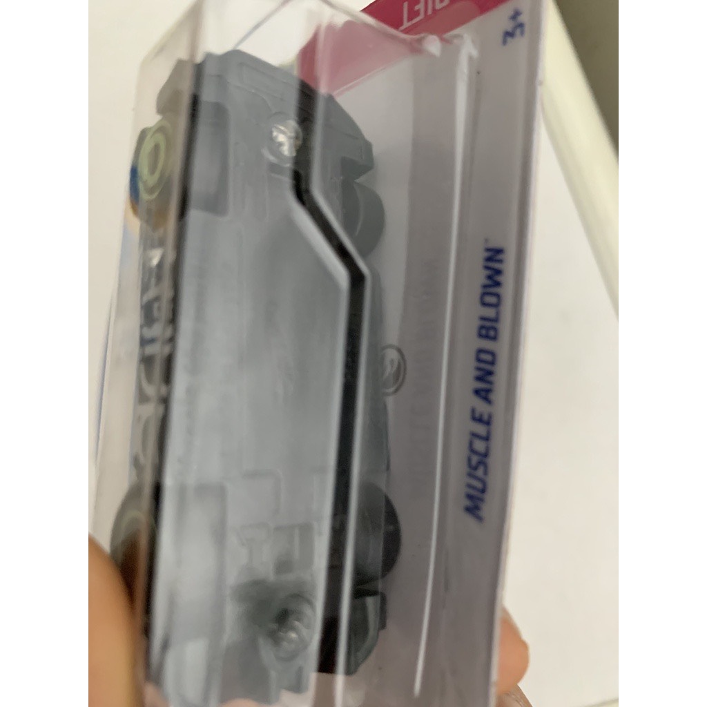 Xe Hot Wheels Muscle and Blown (Treasure Hunt)