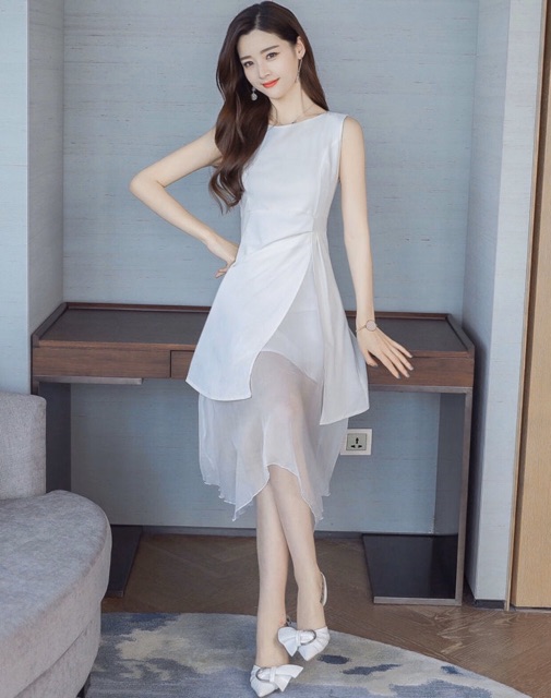 Đầm trắng phối voan