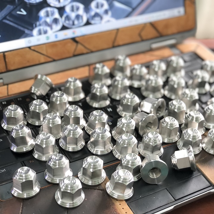 Tán inox bít đầu [1 con] -[mẫu đầu xoắn - 10-12li]  -[GIẢM GIÁ + HỖ TRỢ SHIP] -gắn cho nhiều loại xe