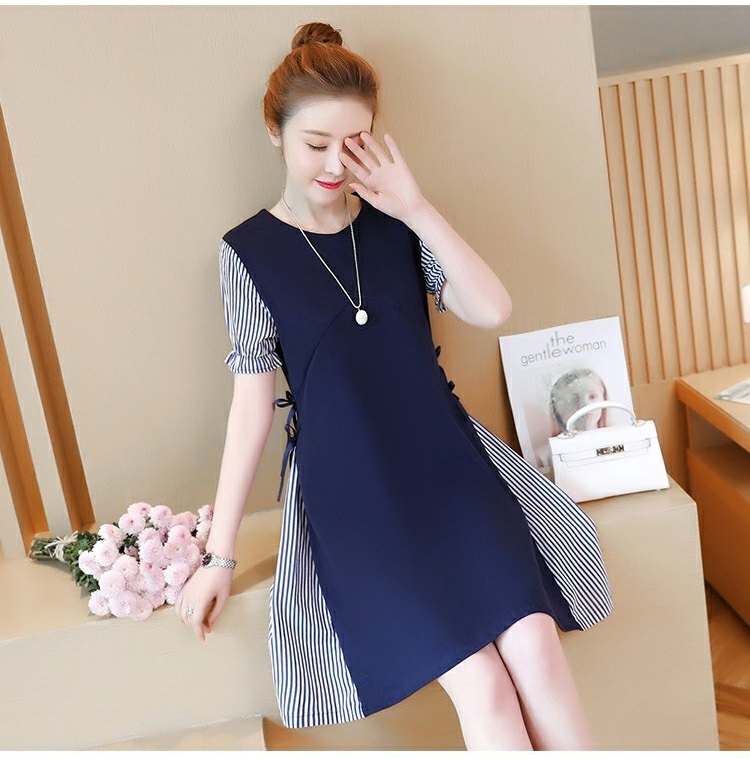 Đầm suông đính nơ thời trang