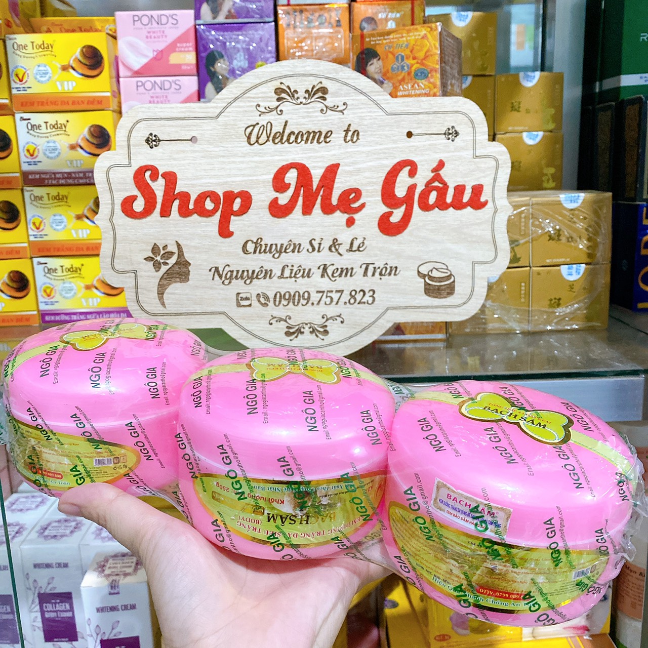 Kem dưỡng trắng da Body siêu trắng Bạch Sâm 250g